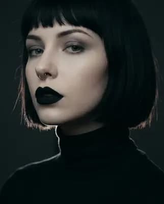 Velvet Black Lip - MakeMyTrend